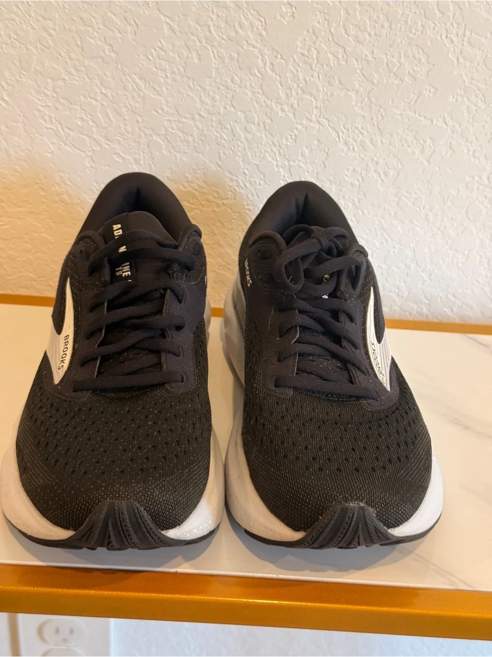 Brooks Adrenaline GTS Men's Running Shoes - Black with White Accents